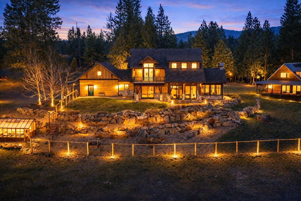 1940 Soda Mountain Road, Ashland, OR 97520