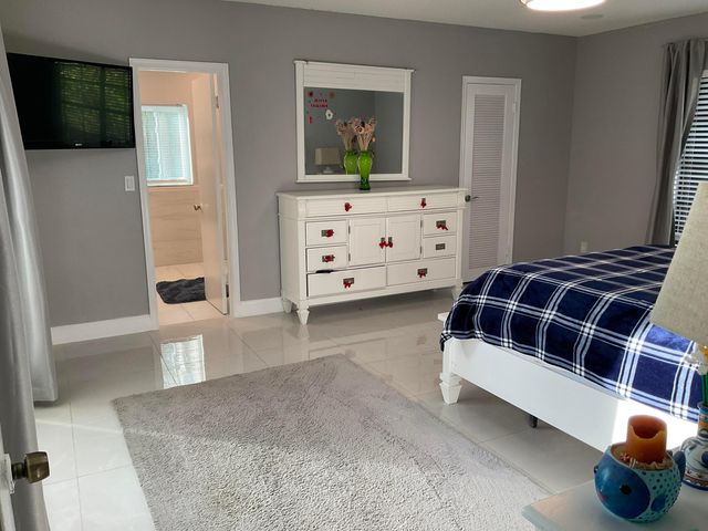 10477 NW 4th Street, Coral Springs, FL 33071