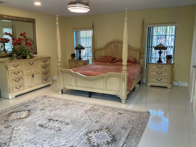 10477 NW 4th Street, Coral Springs, FL 33071