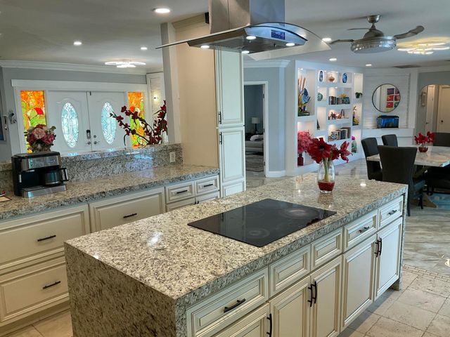 10477 NW 4th Street, Coral Springs, FL 33071