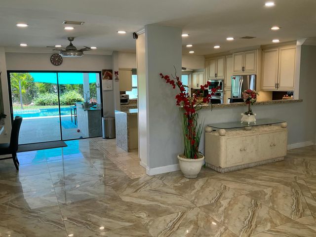 10477 NW 4th Street, Coral Springs, FL 33071