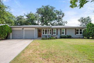 1025 Park Center Street, Benbrook, TX 76126
