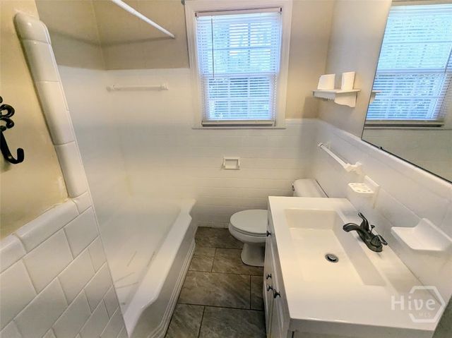 7203 Van Buren Avenue, Savannah, GA 31406