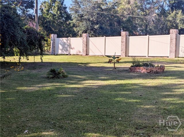 7203 Van Buren Avenue, Savannah, GA 31406