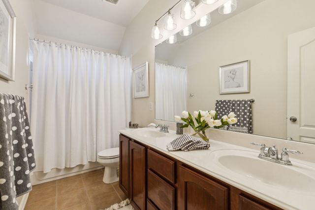 541 Kirby Drive, Argyle, TX 76226