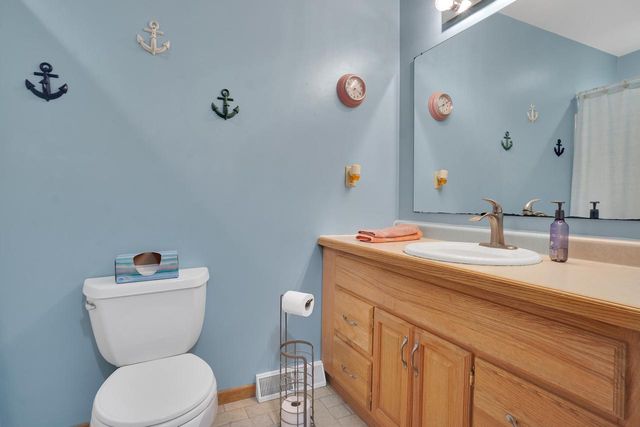 1109 Spruce STREET, West Bend, WI 53090
