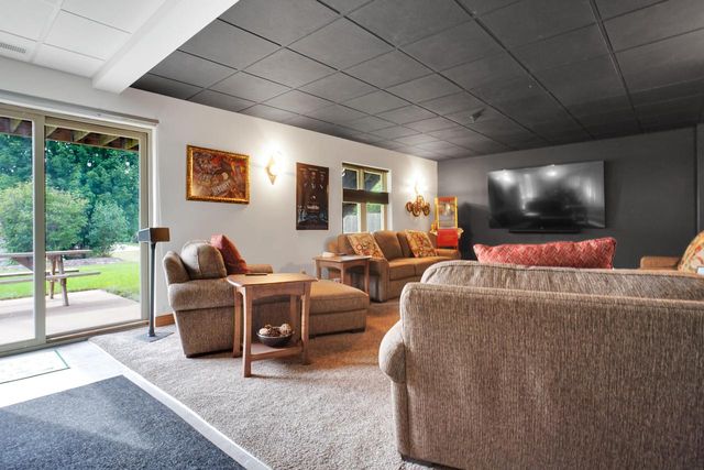 1109 Spruce STREET, West Bend, WI 53090