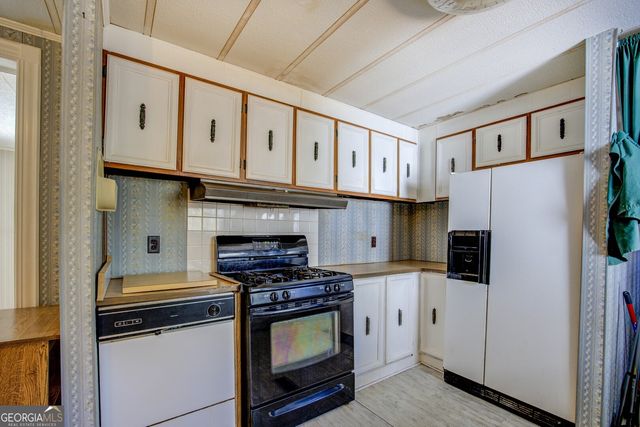 3825 N Goddard Road, Lithonia, GA 30038