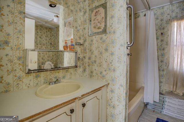 3825 N Goddard Road, Lithonia, GA 30038
