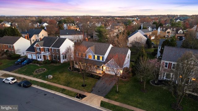 43213 WAYSIDE CIR, Ashburn, VA 20147