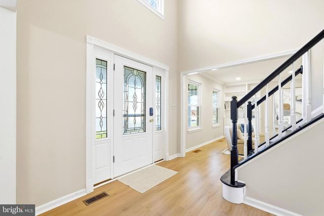 43213 WAYSIDE CIR, Ashburn, VA 20147