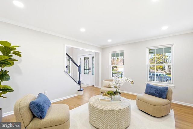 43213 WAYSIDE CIR, Ashburn, VA 20147