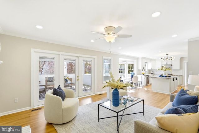 43213 WAYSIDE CIR, Ashburn, VA 20147