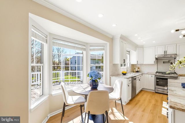 43213 WAYSIDE CIR, Ashburn, VA 20147