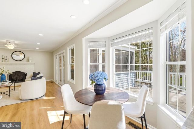 43213 WAYSIDE CIR, Ashburn, VA 20147