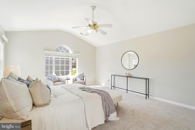 43213 WAYSIDE CIR, Ashburn, VA 20147