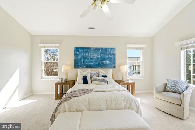 43213 WAYSIDE CIR, Ashburn, VA 20147