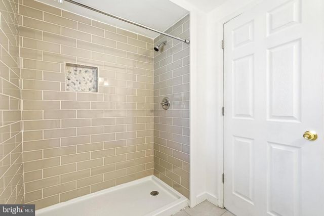 43213 WAYSIDE CIR, Ashburn, VA 20147