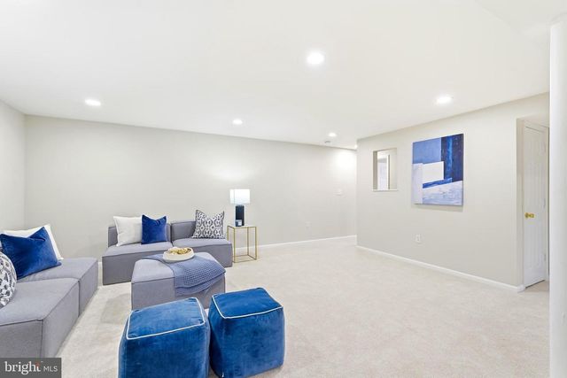 43213 WAYSIDE CIR, Ashburn, VA 20147