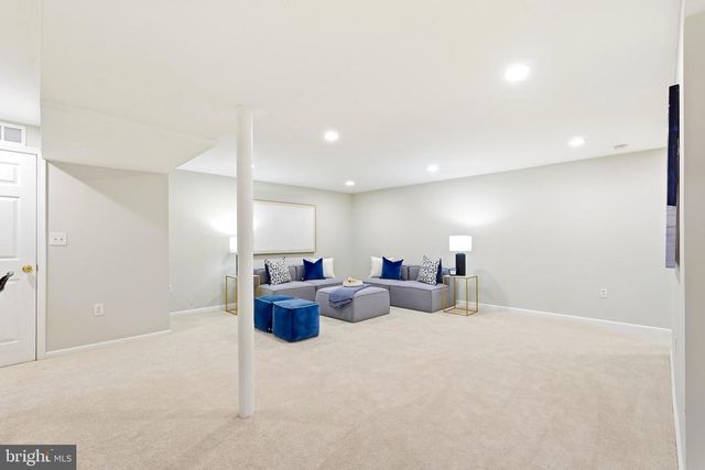 43213 WAYSIDE CIR, Ashburn, VA 20147