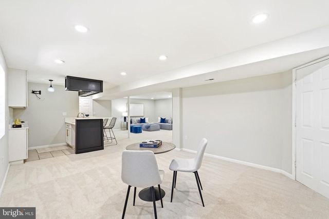 43213 WAYSIDE CIR, Ashburn, VA 20147