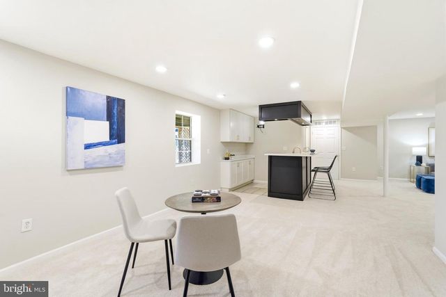 43213 WAYSIDE CIR, Ashburn, VA 20147