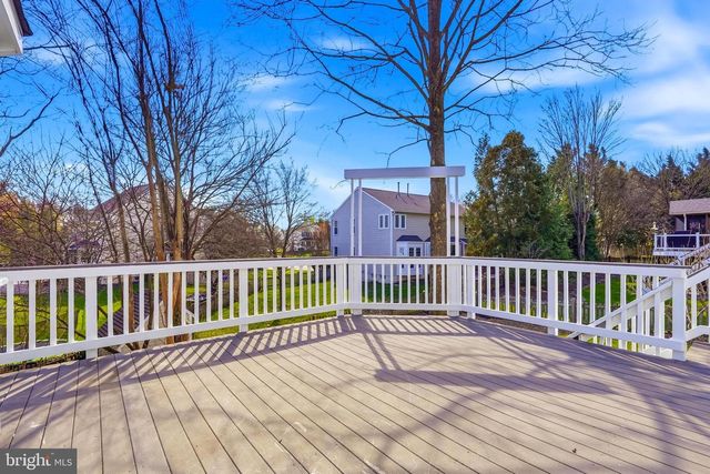 43213 WAYSIDE CIR, Ashburn, VA 20147