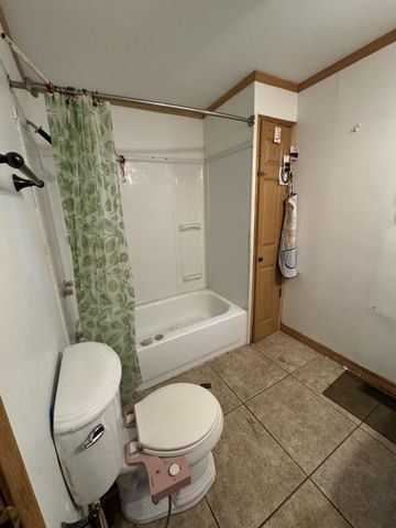 41 N Michigan Avenue, Hobart, IN 46342