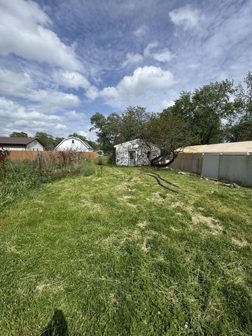41 N Michigan Avenue, Hobart, IN 46342