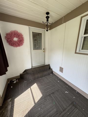 41 N Michigan Avenue, Hobart, IN 46342