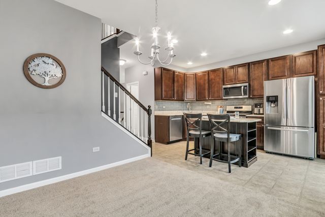 297 Lionel Drive, Grayslake, IL 60030