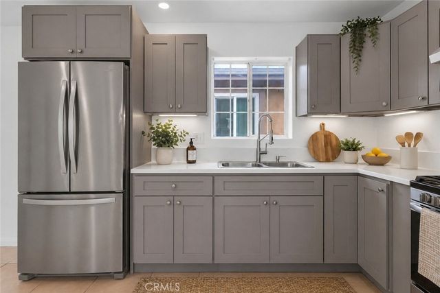 1301 E Pacific Coast, Wilmington, CA 90744