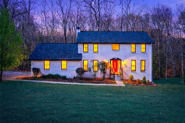 9200 Brave Court, Jonesboro, GA 30236