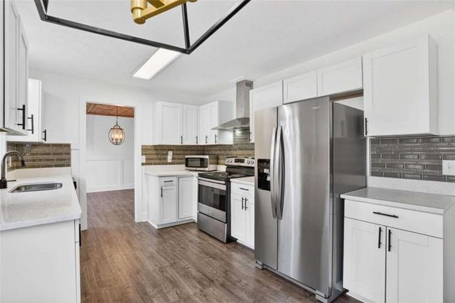 9200 Brave Court, Jonesboro, GA 30236