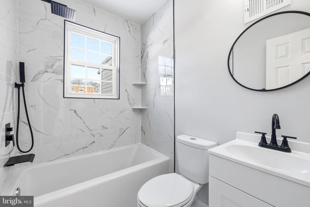 334 NICHOLSON ST NE, Washington, DC 20011