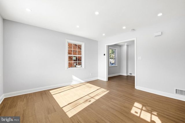 334 NICHOLSON ST NE, Washington, DC 20011