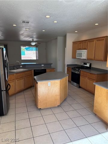 2370 Cottage Hill Avenue, Laughlin, NV 89029