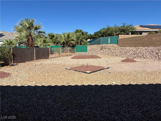 2370 Cottage Hill Avenue, Laughlin, NV 89029