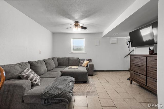 1237 Columbia Road, Dupo, IL 62239