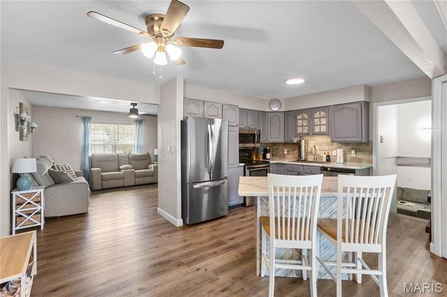 1237 Columbia Road, Dupo, IL 62239