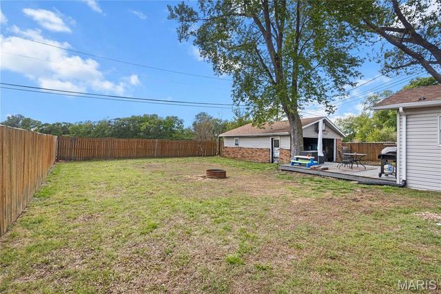 1237 Columbia Road, Dupo, IL 62239