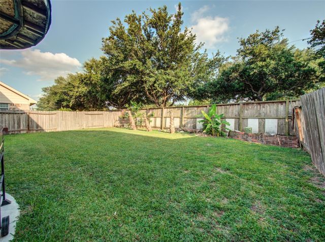 13215 Sleepy Creek Meadows, Houston, TX 77083