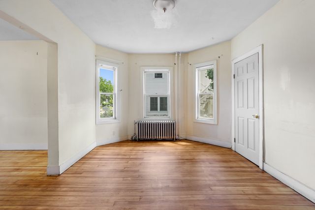 126 Belgrade Avenue 1, Boston, MA 02131