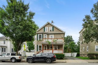 126 Belgrade Avenue 1, Boston, MA 02131