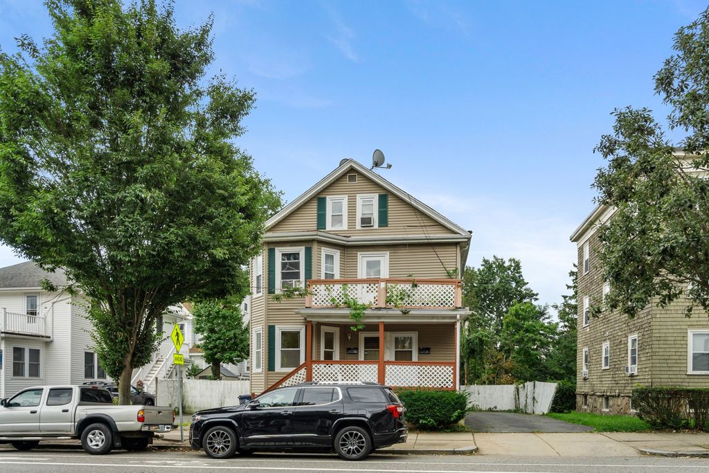 126 Belgrade Avenue 1, Boston, MA 02131