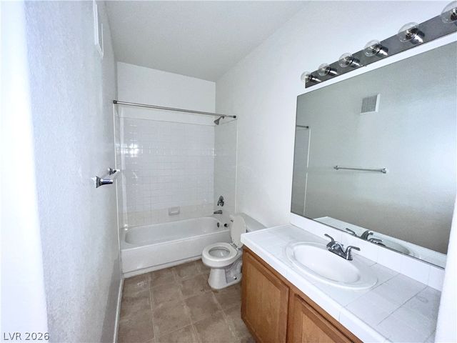2121 Echo Bay Street 204, Las Vegas, NV 89128