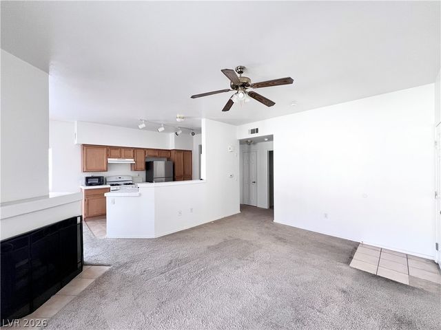 2121 Echo Bay Street 204, Las Vegas, NV 89128