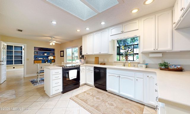 1101 NATURES HAMMOCK Road N, St. Johns, FL 32259