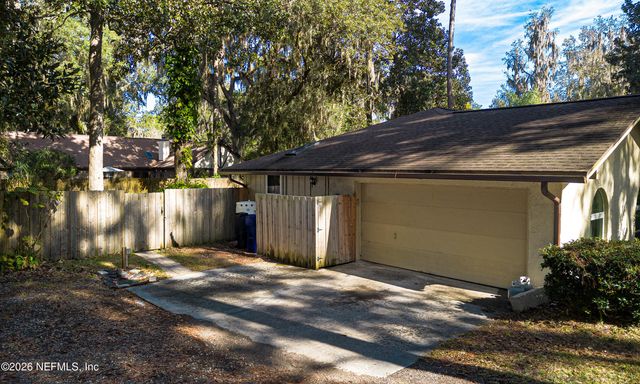 1101 NATURES HAMMOCK Road N, St. Johns, FL 32259