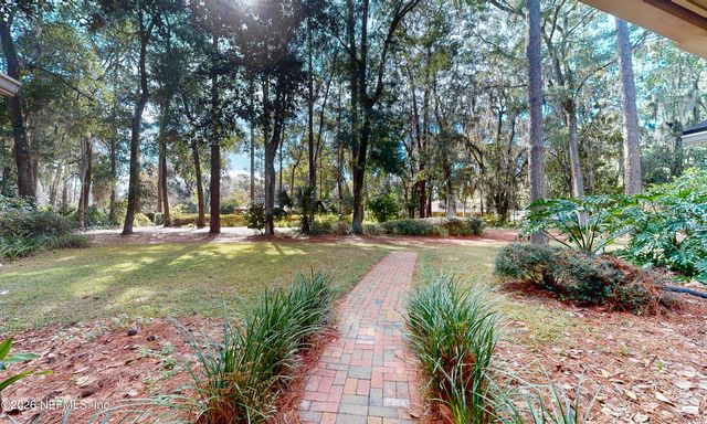 1101 NATURES HAMMOCK Road N, St. Johns, FL 32259